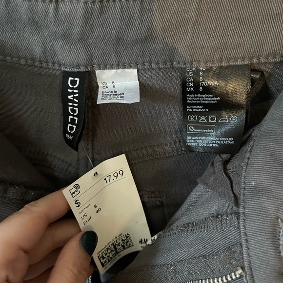 Divided Grey Cargo Pants - Picture 2 of 3